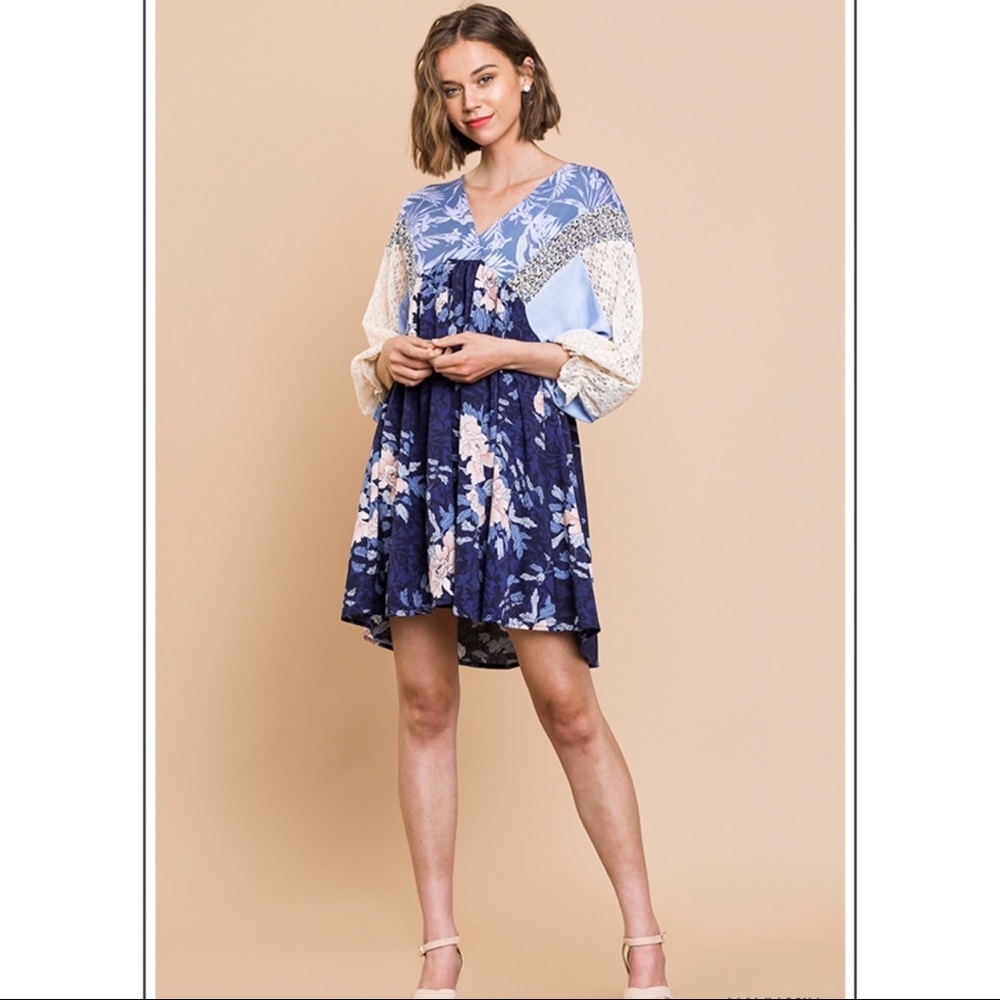 💥HP💥 Mixed Print Lace Puff Sleeve Babydoll Dress - Picture 2 of 6